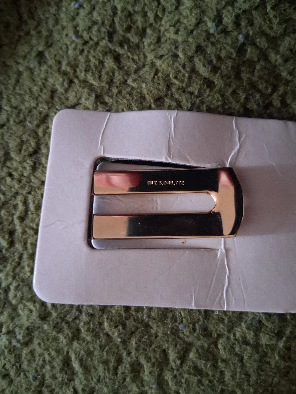VtG New 1986 Isuzu Kapalua International Golf Money Clip - Pat. 3049772 A